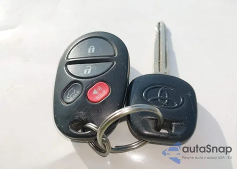 2010 Toyota Highlander Sport V6 z USA, uszkodzony, nr VIN 5TDEK3EH6AS001295